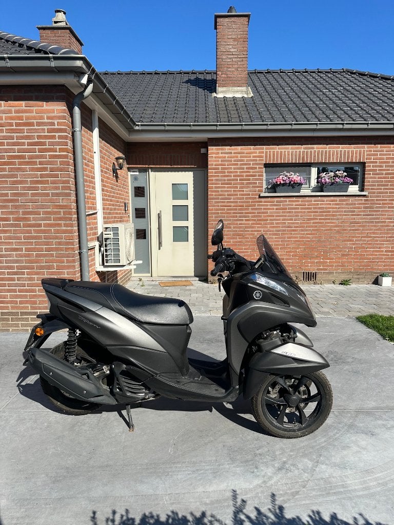 YAMAHA TRICITY 08/2020 MET 630 KM! NEGEN!, Motoren, Nieuw, Particulier, 125 cc, 11 kW of minder