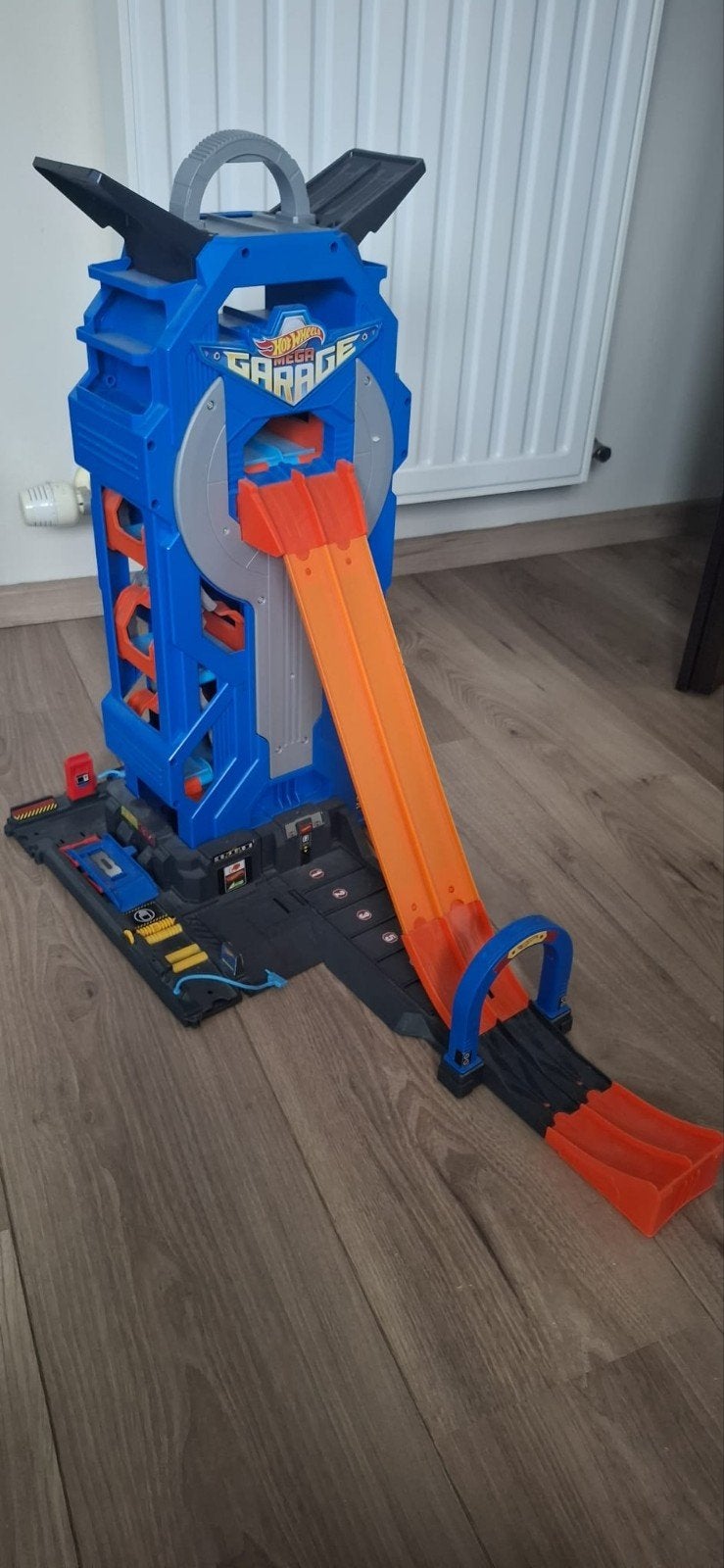Hotwheels racebaan., Ophalen, Racebaan, Zo goed als nieuw, Hot Wheels