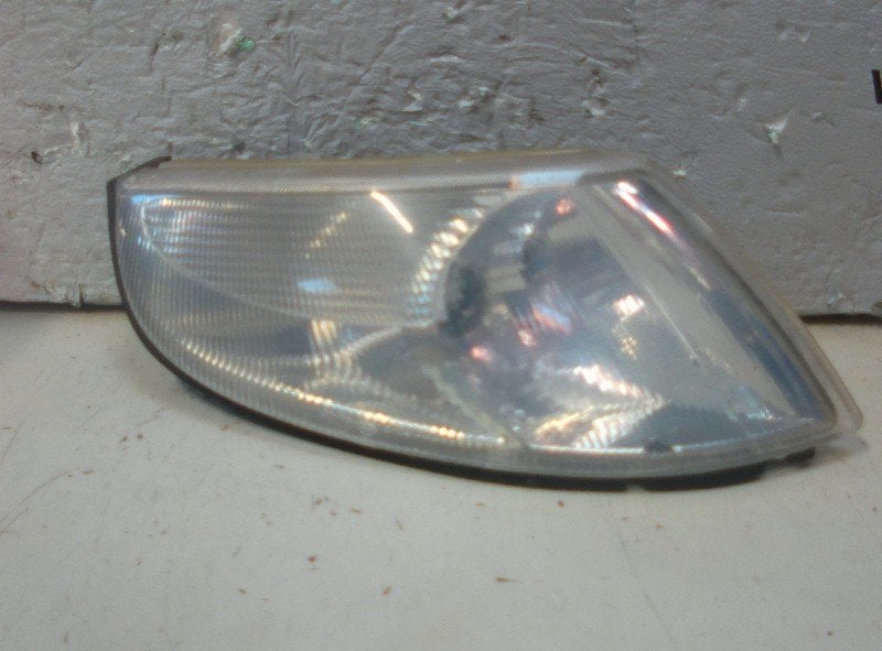 CLIGNOTANT AVANT DROIT Saab 9-5 Estate (YS3E) (4912-323), Saab-de-info@saabgroup.com, Marienbergstraße  96
90411  Nürnberg, DE
