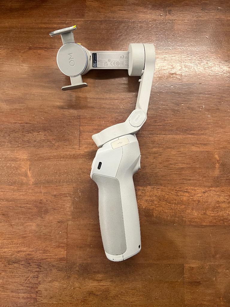 DJI OM 4 (Osmo Mobile 4), Ophalen of Verzenden, Gebruikt, Overige typen