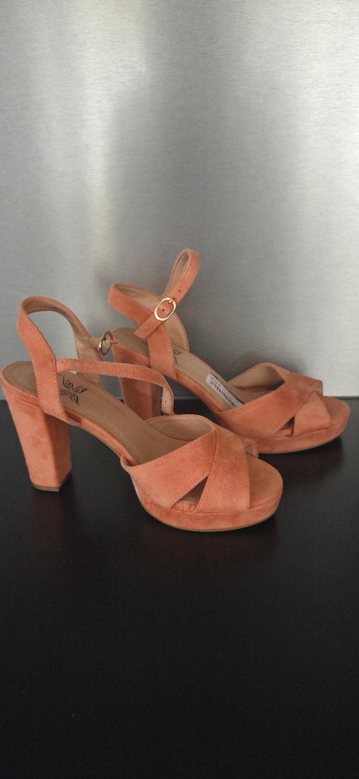 Nieuwe sandalen met hak, Kleding | Dames, Overige kleuren, Nieuw, Didi, Ophalen of Verzenden