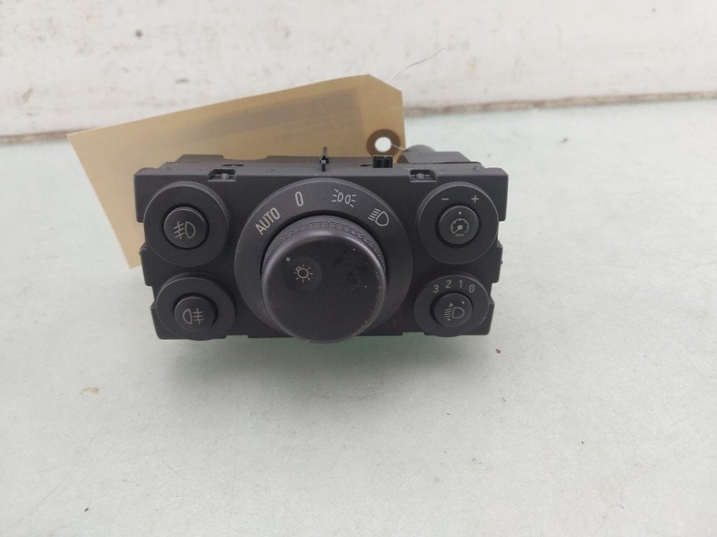 INTERRUPTEUR D'ECLAIRAGE Opel Astra H Twin Top (L67), Opel, Opel Automobile GmbH, Utilisé, Kontakt-opel@opel.com