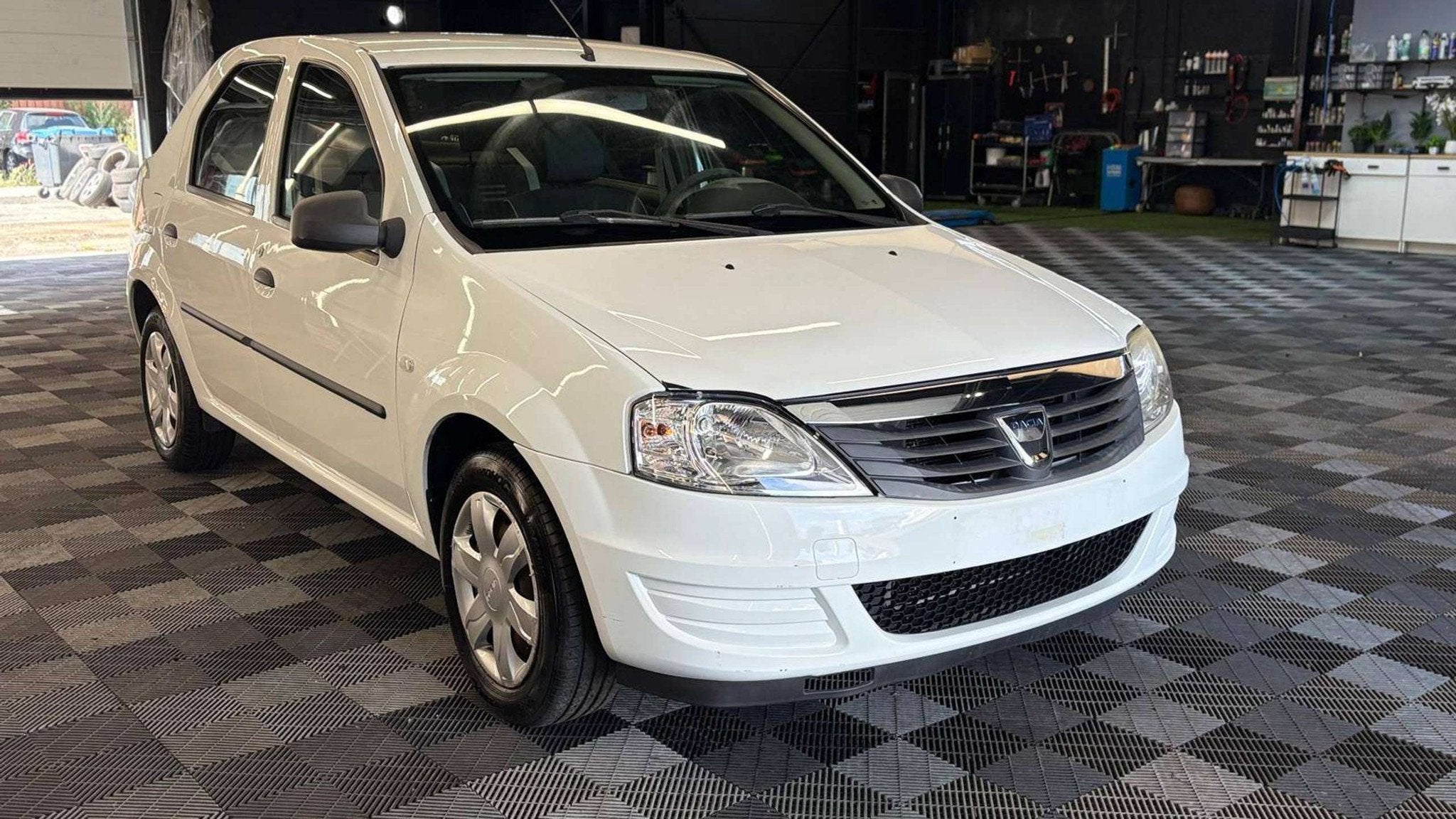 Dacia Logan benzine eur5 manueel 95615km 5deurs geen airco, Auto's, Dacia, 87 pk, 4 cilinders, Overige brandstoffen, Logan