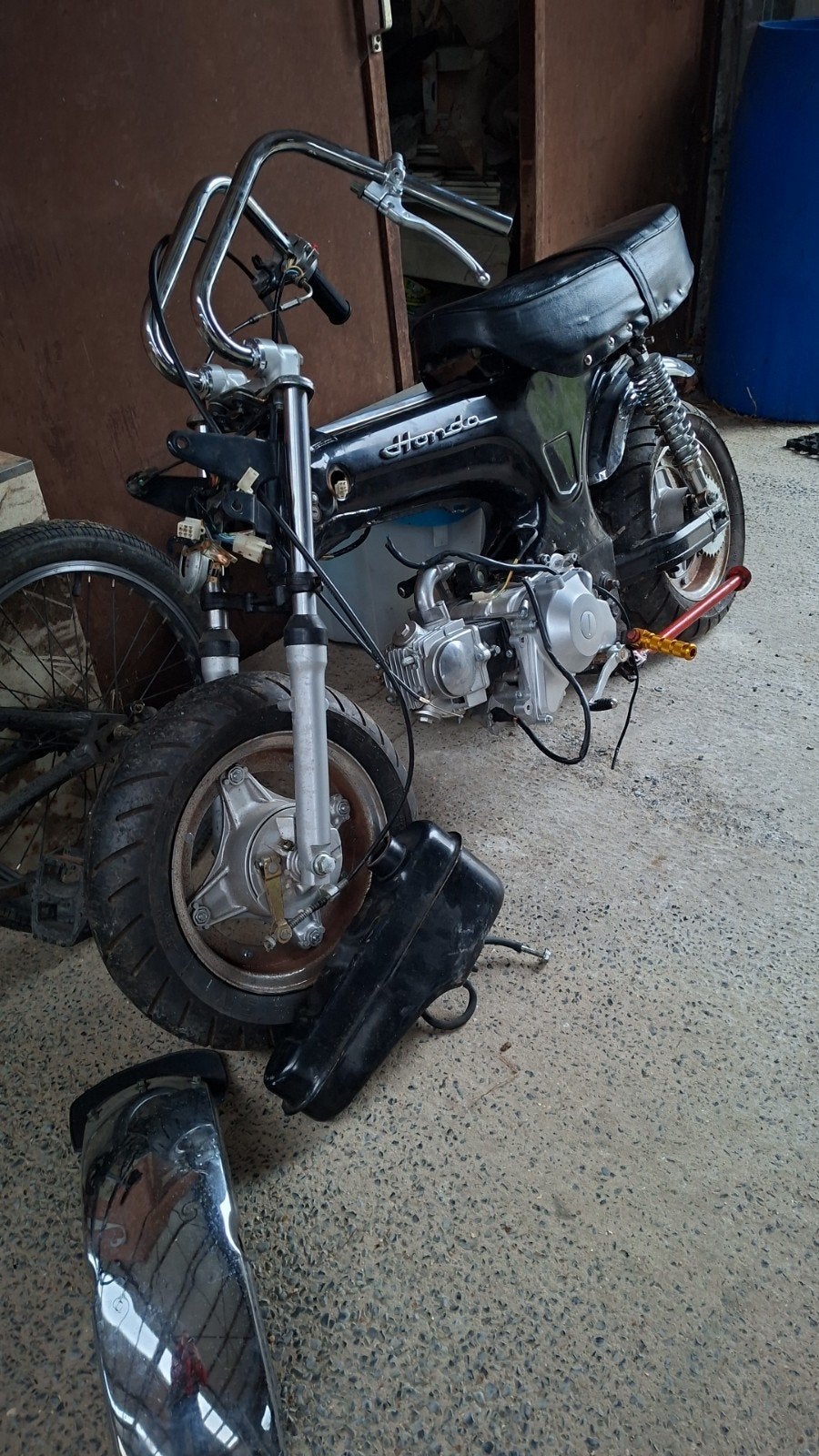 dax 50cc zo goed als alles erbij voor afwerking, Ophalen, Zo goed als nieuw, Dax