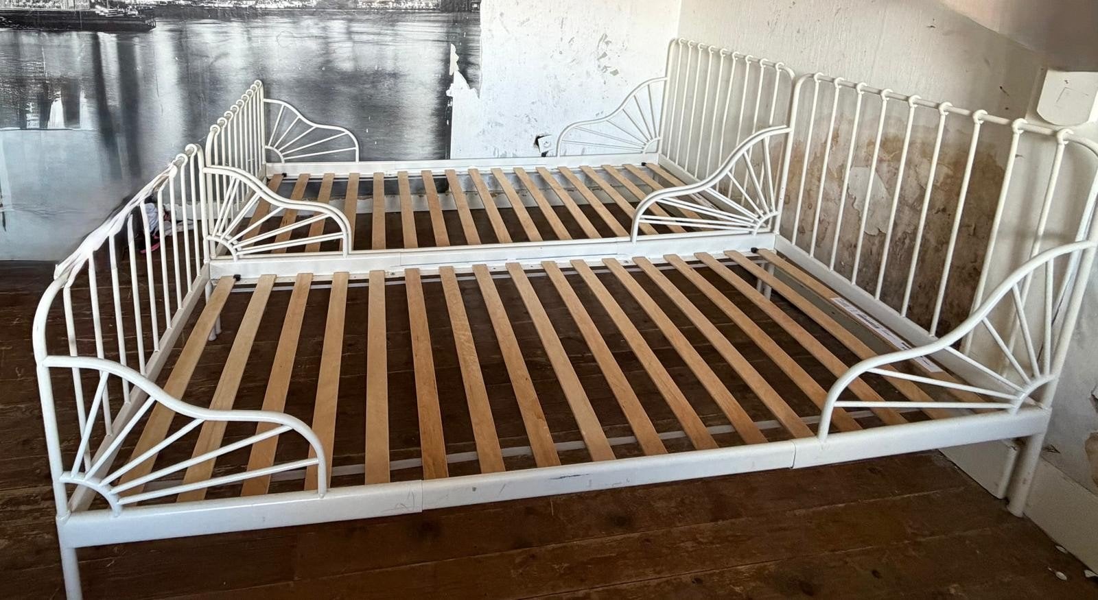 2 bedden van ikea zonder matras, Kinderen en Baby's, Ophalen, Matras