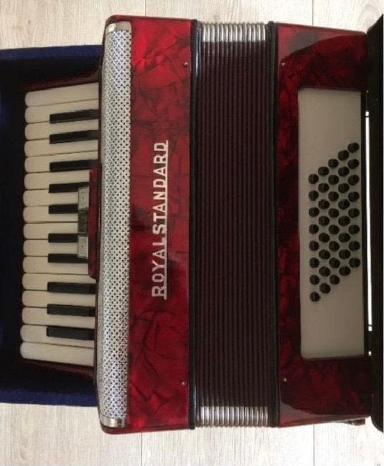 Accordeon chromatique royal standard, Enlèvement, Comme neuf, Accordéon à touches, Avec valise