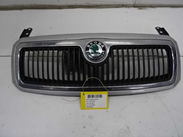 GRILLE AÉRATION Skoda Fabia (6Y2) (6Y0853668B), Utilisé, Info@skoda-auto.de, Skoda, Max-Planck-Straße  3-5
64331  Weiterstadt, DE