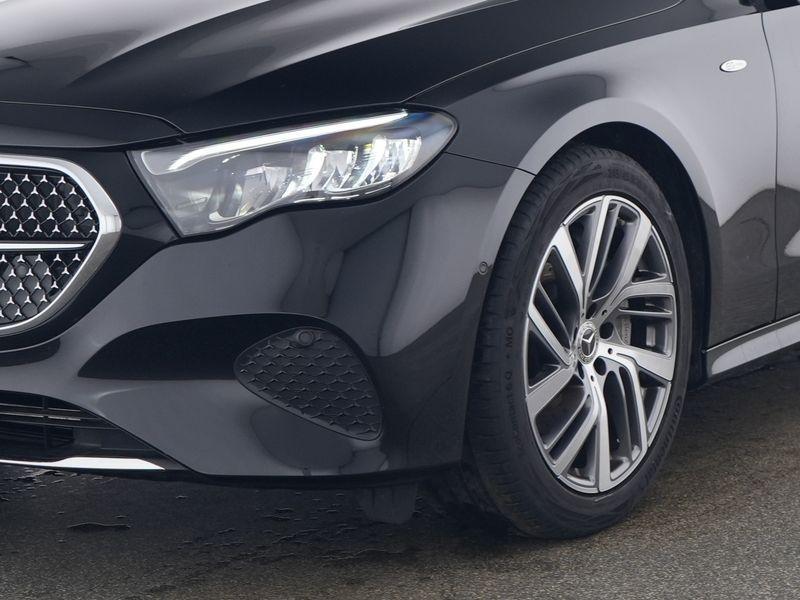 Mercedes-Benz E-klasse 300 DE Break Luxury Line | Distronic, Automaat, 197 pk, Gebruikt, Zwart