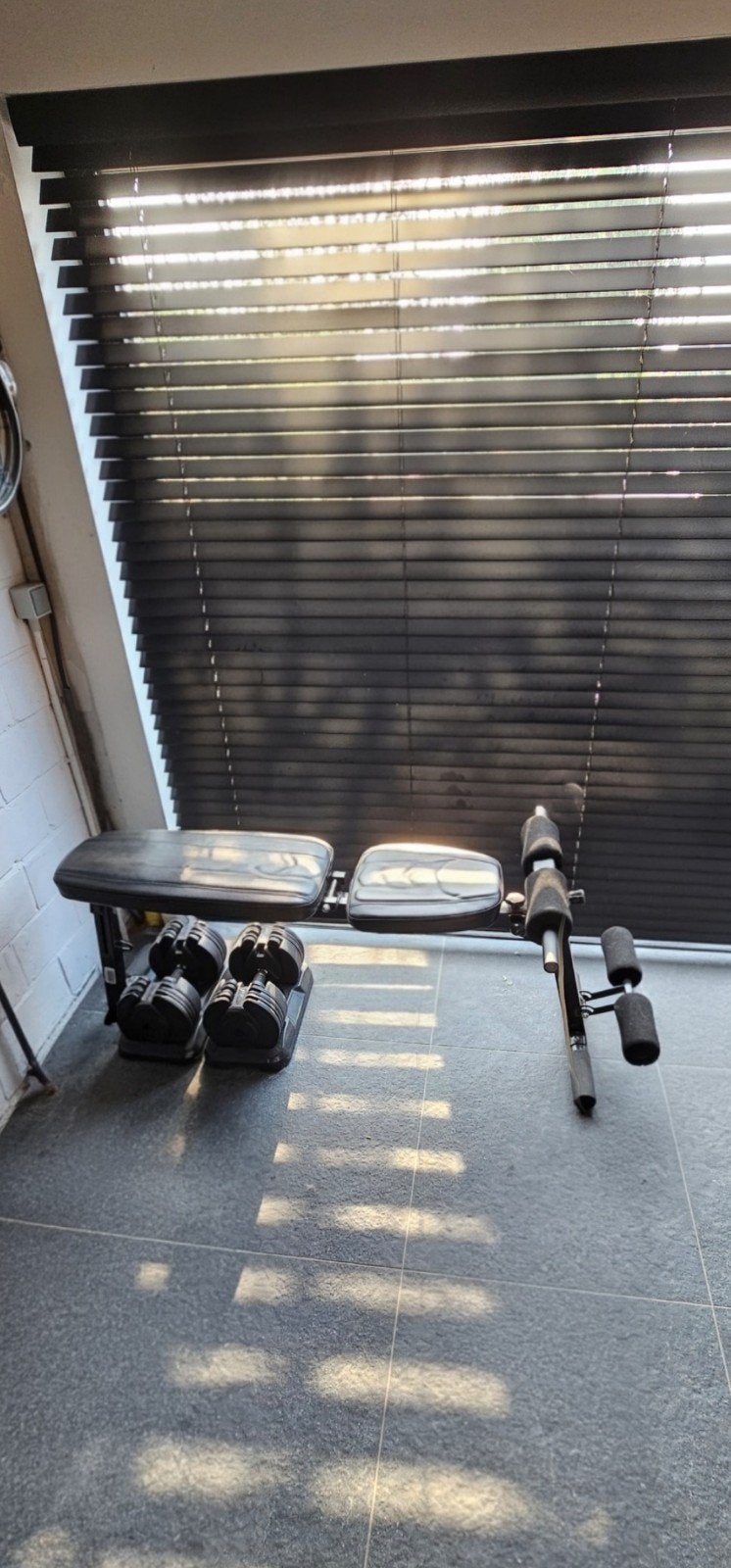 fitness bank met verstelbare dumbbells 20 kg, Sport en Fitness, Fitnessmaterialen, Ophalen