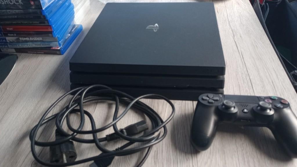 PS4 Pro + Controller + 11 Games (2 sealed) – Mooie bundel, Enlèvement ou Envoi, Comme neuf