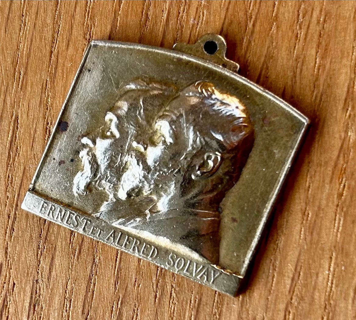 Medaille uit 1913 Solvay, Ophalen of Verzenden, Brons