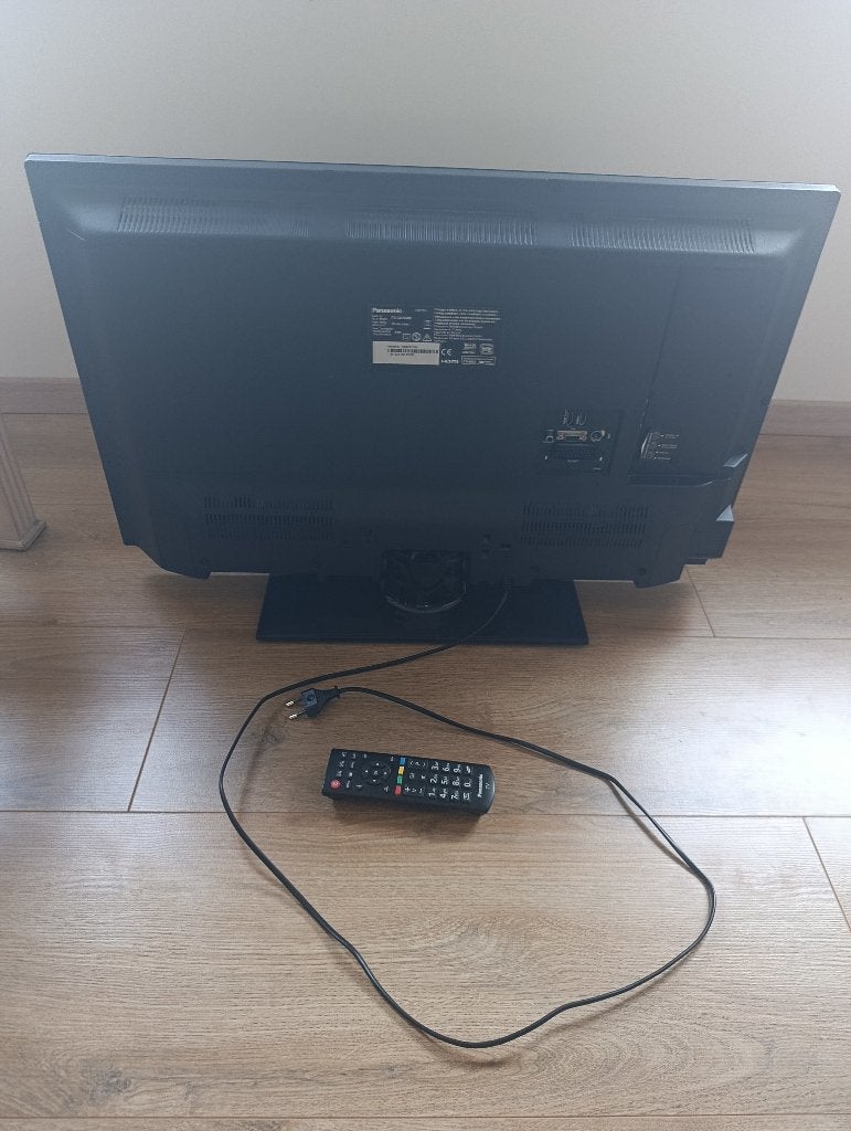 Televisies PANASONIC en SHARP, Enlèvement, Comme neuf, LCD, Panasonic