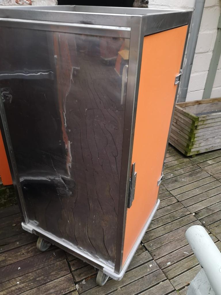 Lot Inox opbergkast op wielen met volkerndeuren, Zakelijke goederen, Kantoor en Winkelinrichting | Magazijn, Stelling en Opslag