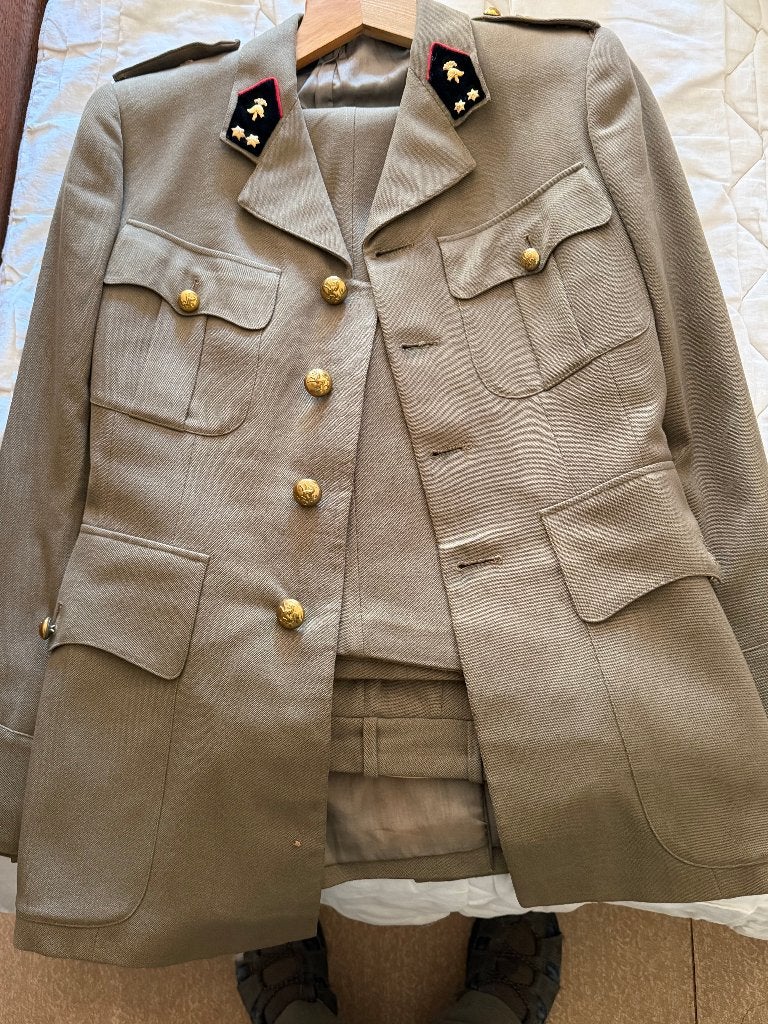 leger uniformen jaren '50 -60, Verzamelen, Ophalen of Verzenden, Landmacht, Kleding of Schoenen