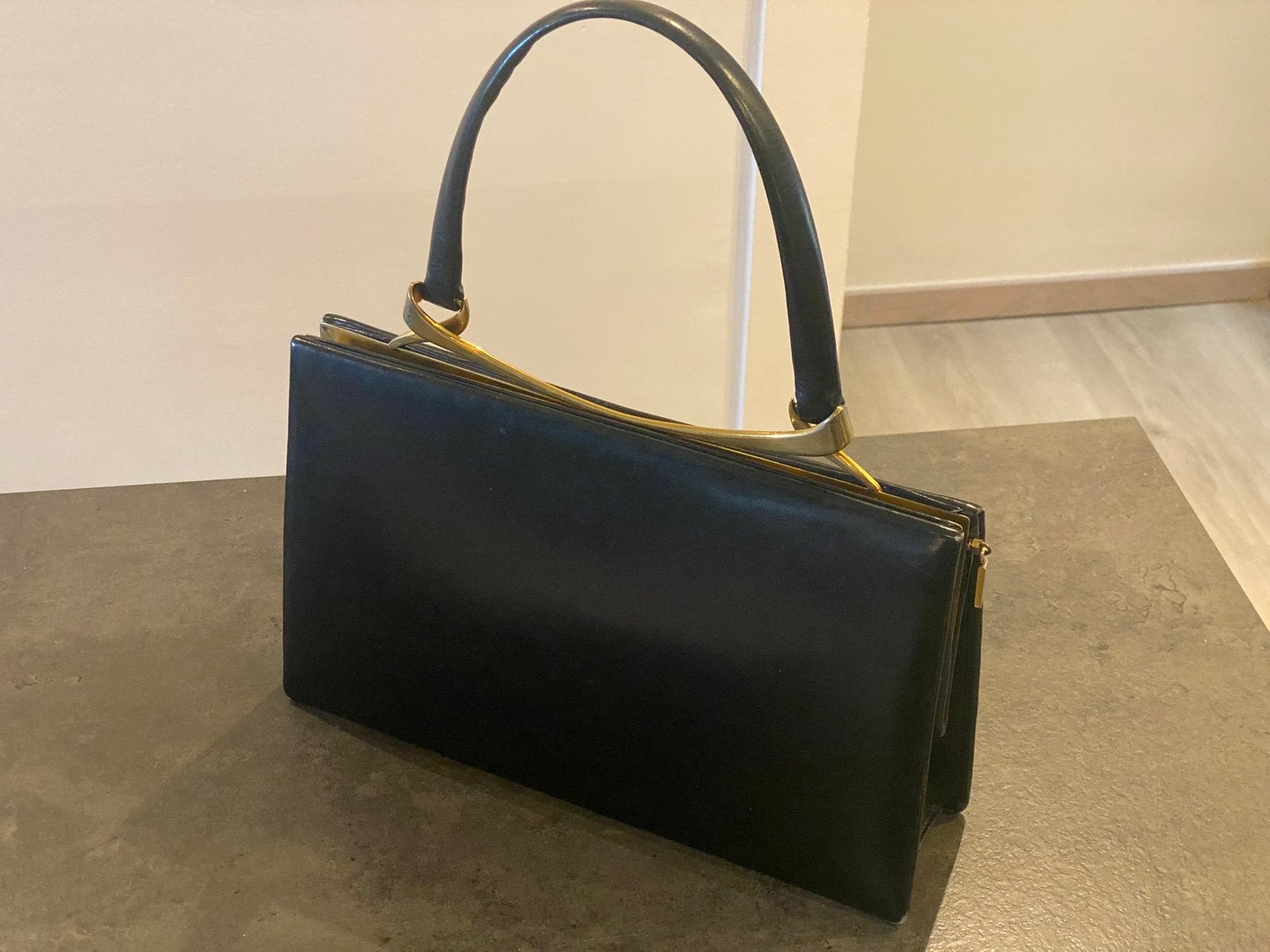 Mooie Delvaux handtas Leadership Noir 1969, Ophalen, Zo goed als nieuw, Zwart