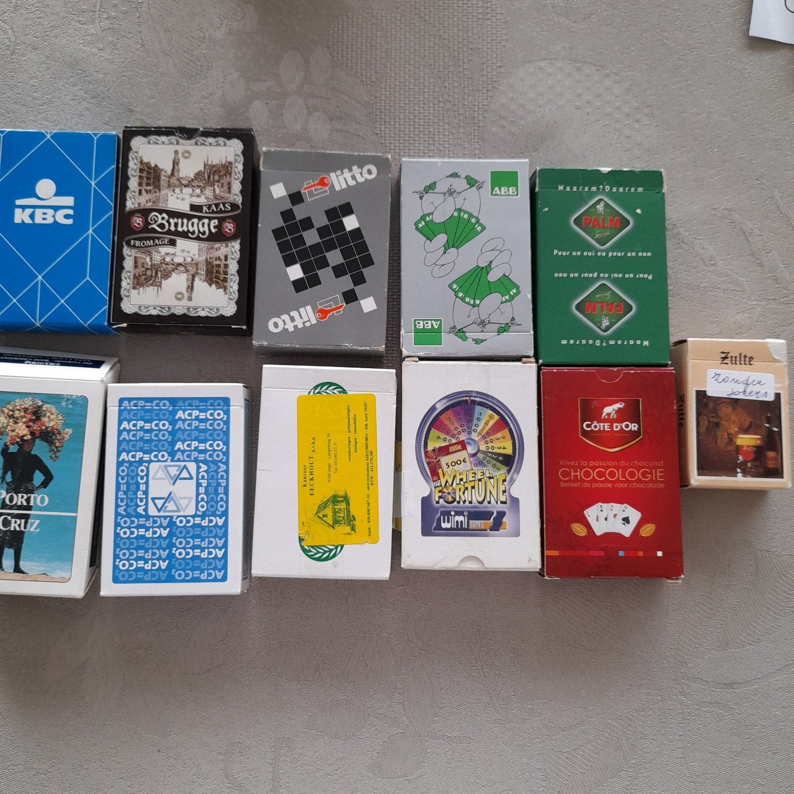 Lot de 10 jeux de cartes à jouer + 1 mini-jeu., Collections, Cartes à jouer, Jokers & Jeux des sept familles, Enlèvement ou Envoi