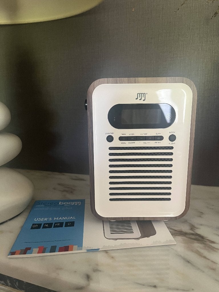 Radio Stereoboomm Woodbox PLUS, Enlèvement ou Envoi, Comme neuf, Radio