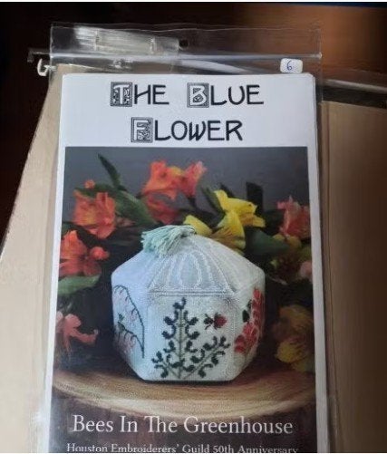 Motif original La Fleur bleue - Abeilles dans la serre, Enlèvement ou Envoi, Comme neuf, Broderies à la main, Patron