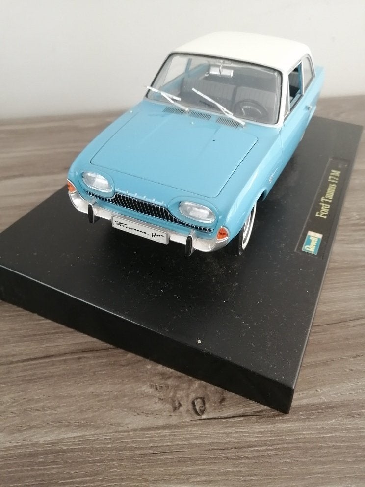 Ford Taunus 17 m  schaalmodel, Ophalen of Verzenden, Zo goed als nieuw