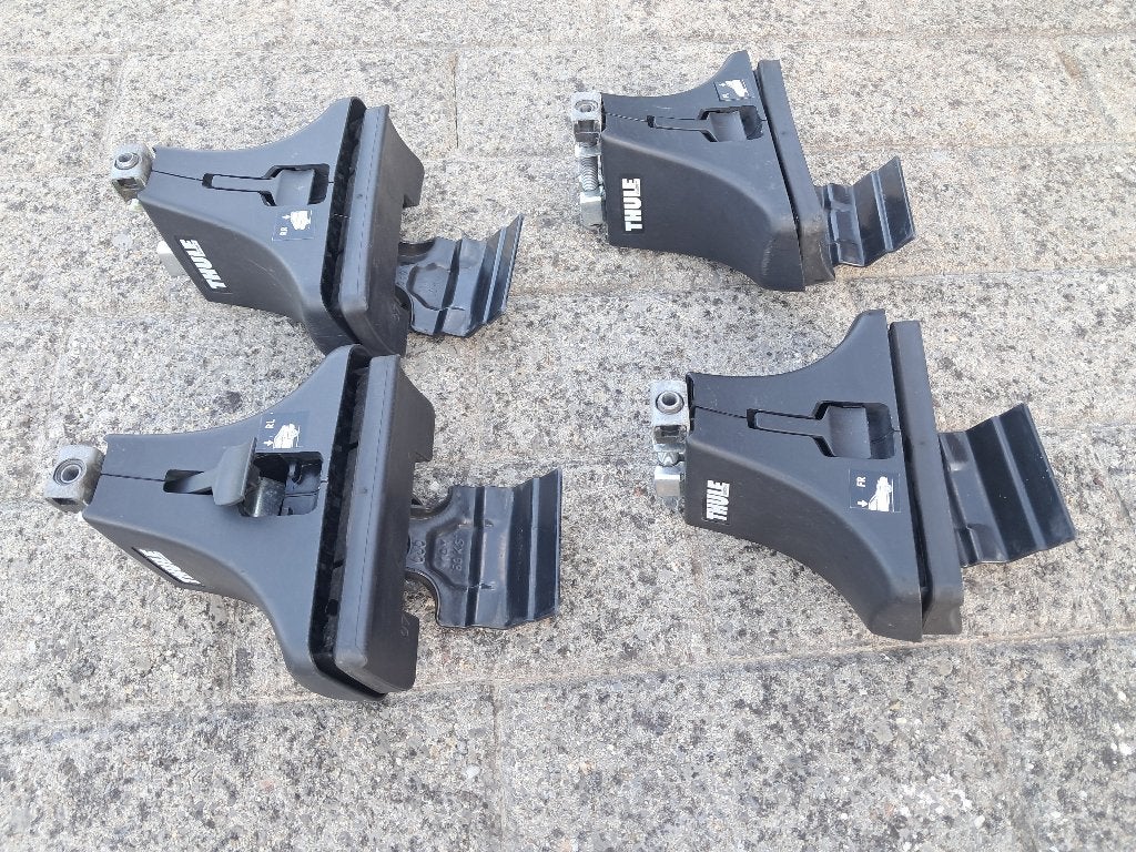 Thule pieds + fixation Skoda Octavia 2, Auto-onderdelen, Sidebars, Ophalen, Gebruikt