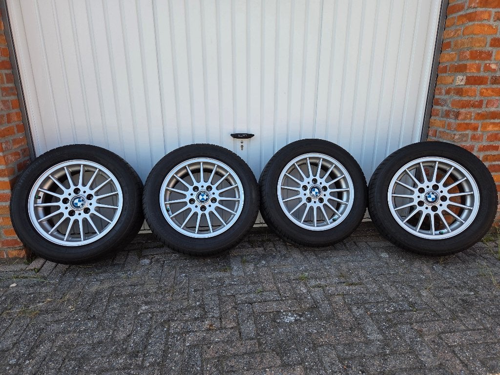 Originele BMW Style 32 wielen, Autos : Pièces & Accessoires, Pneus et Jantes, 16 pouces, Véhicule de tourisme, Pneus été