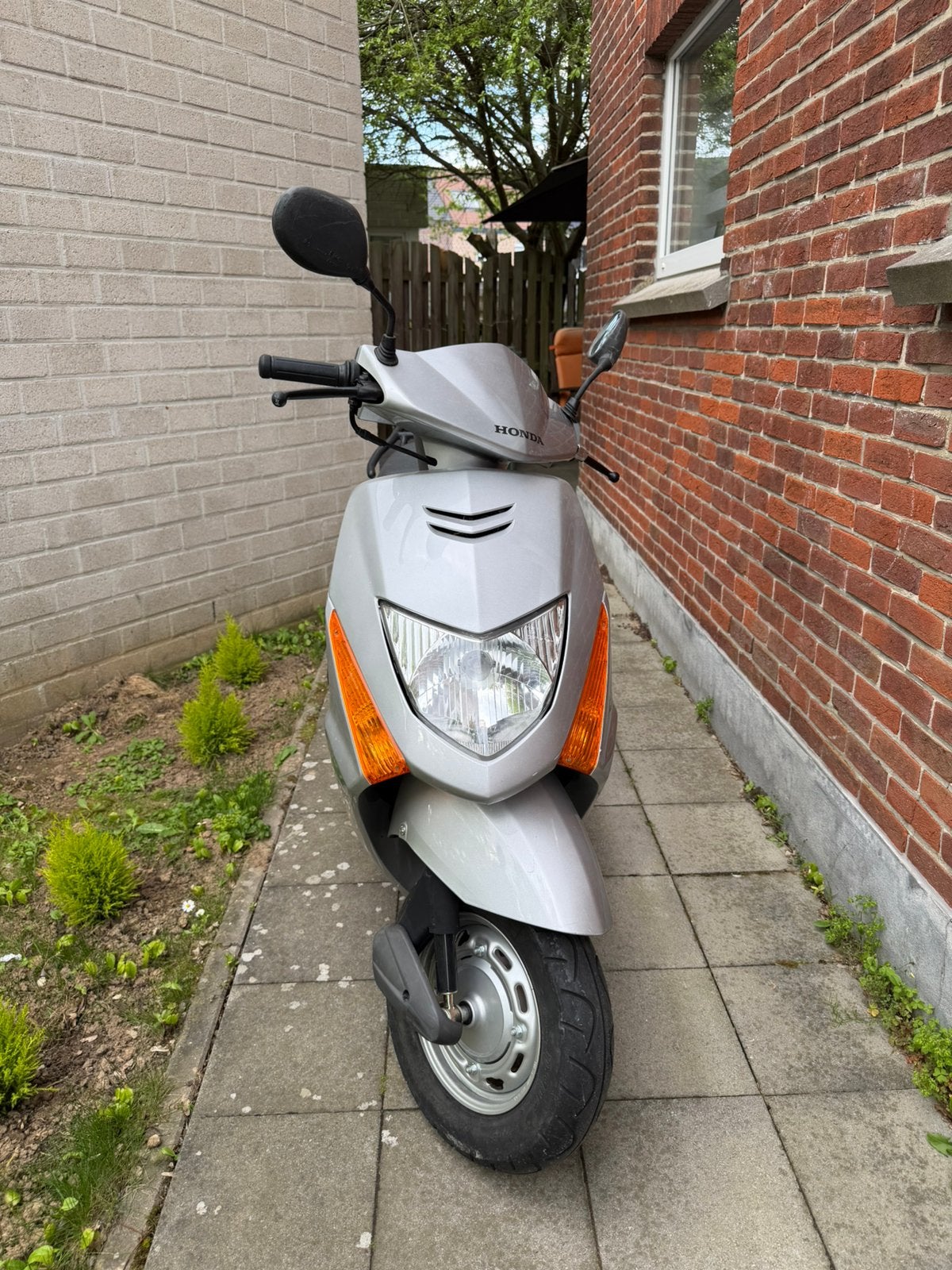 Unieke Honda Lead met slechts 2600km!, Scooter, Particulier, 11 kW of minder, Automaat