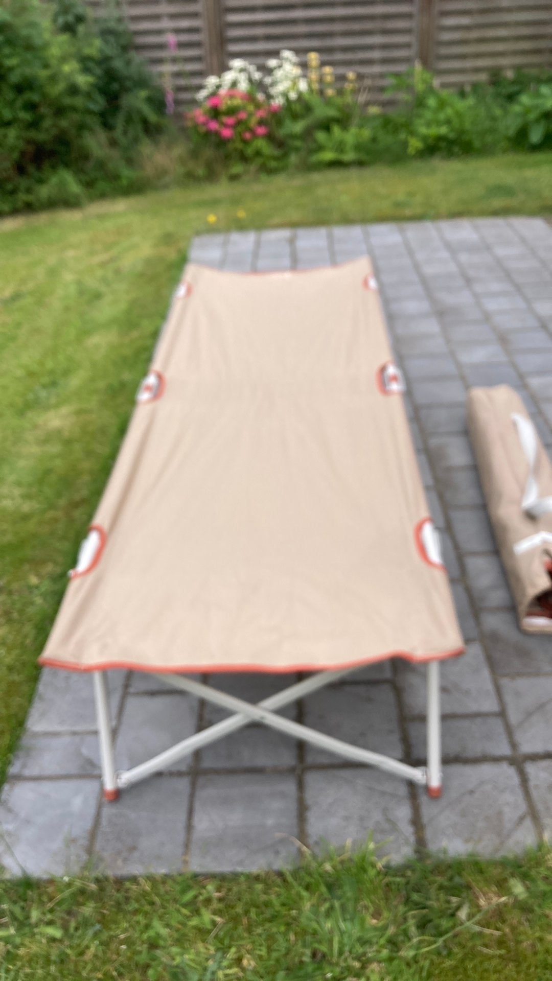 Kampeer/veldbed x2, Ophalen, Zo goed als nieuw