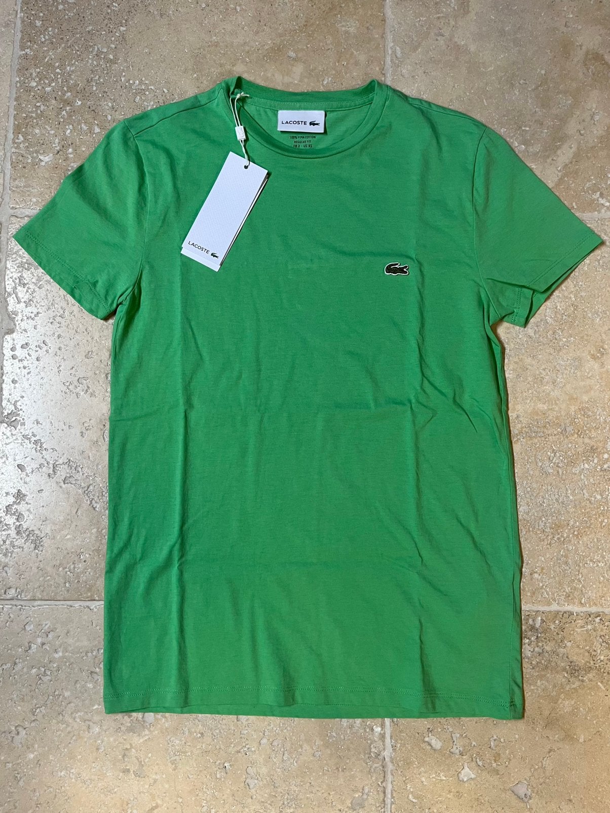 T-shirt Lacoste taille XS - *NOUVEAU*, Enlèvement ou Envoi, Neuf, Taille 46 (S) ou plus petite, Vert