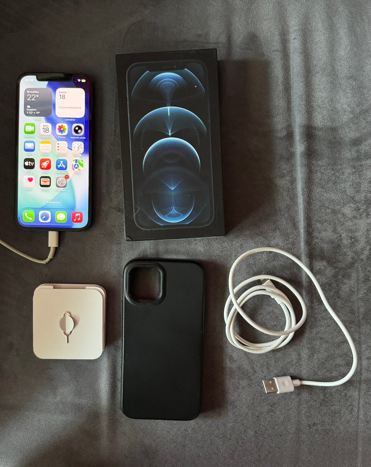 iPhone 12 Pro de 128 Gb + accessoires, 80 %, 128 GB, IPhone 12 Pro, Enlèvement