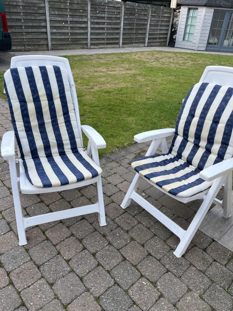 tuinmeubels : 2 zetels met kussens en voetbankjes, Enlèvement, Comme neuf