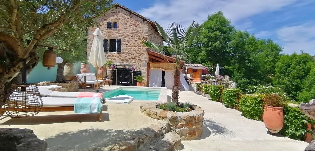 Lodge met zwembad en prachtig uitzicht Zuid-Frankrijk 2Pers, Midi-Pyreneeën, Dorp, In bergen of heuvels, Open haard