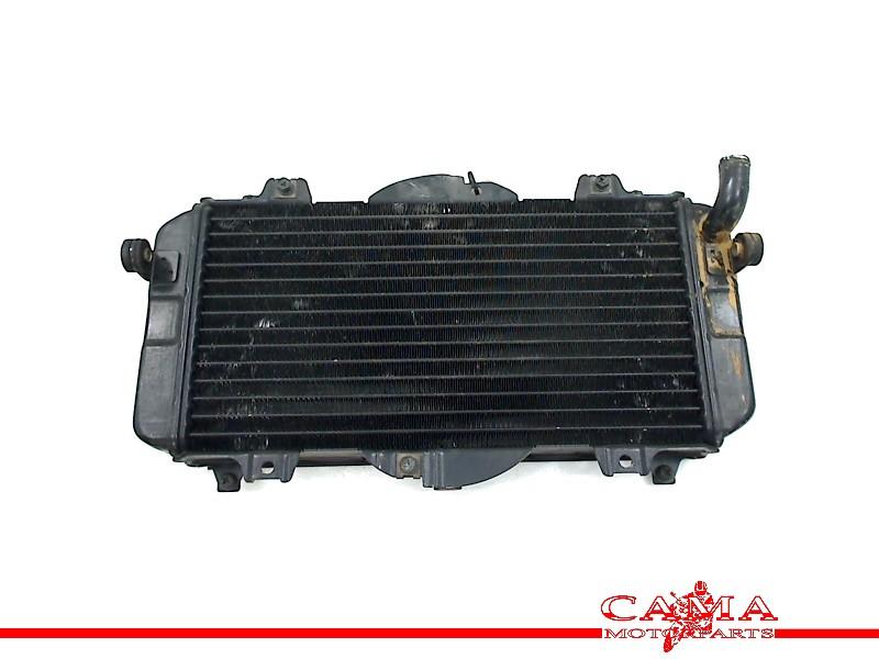 RADIATEUR Yamaha FZR 600 1989-1993 (FZR600 3HE), Dhr. S. di Majo, Gebruikt, Info@cama-motorparts.nl, P.J. Troelstraweg 8 8
3144 CX  MAASSLUIS, NL