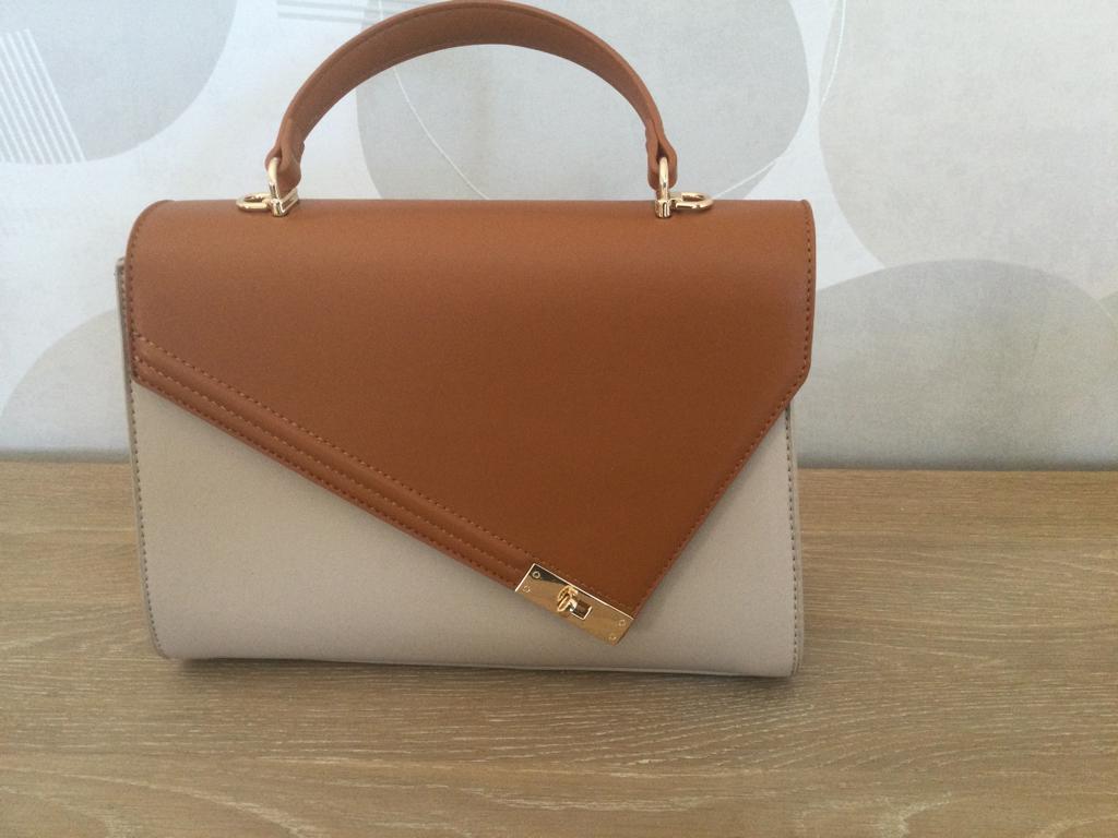 Handtas, Handtassen en Accessoires, Tassen | Damestassen, Ophalen, Nieuw, Handtas