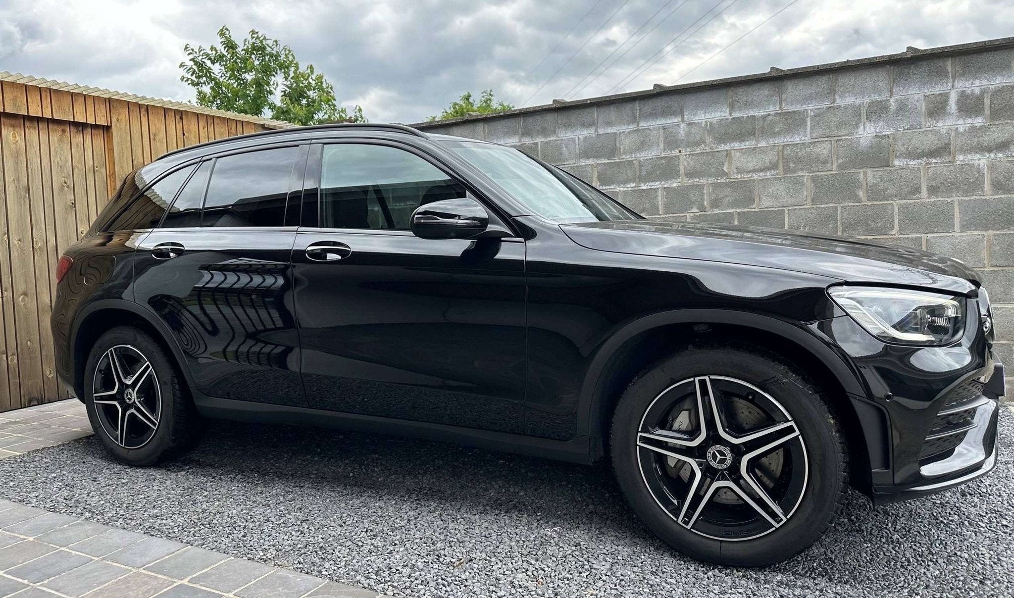 Mercedes-Benz GLC GLC 220 d AMG Line Pano Keyless Led Navi A, Autos, Chargement par induction pour smartphones, Achat, 143 kW