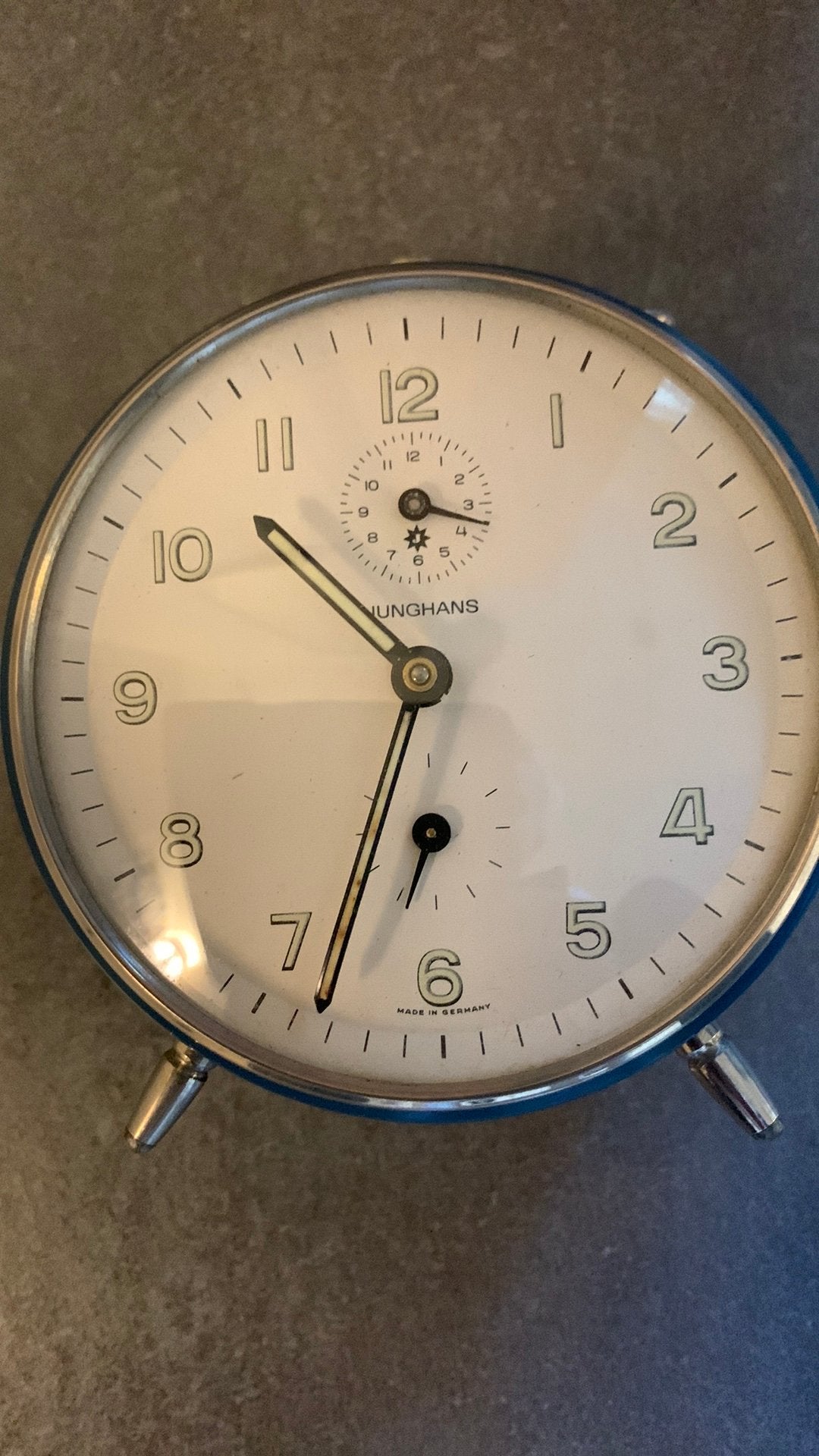 Horloge Junghans vintage, Enlèvement