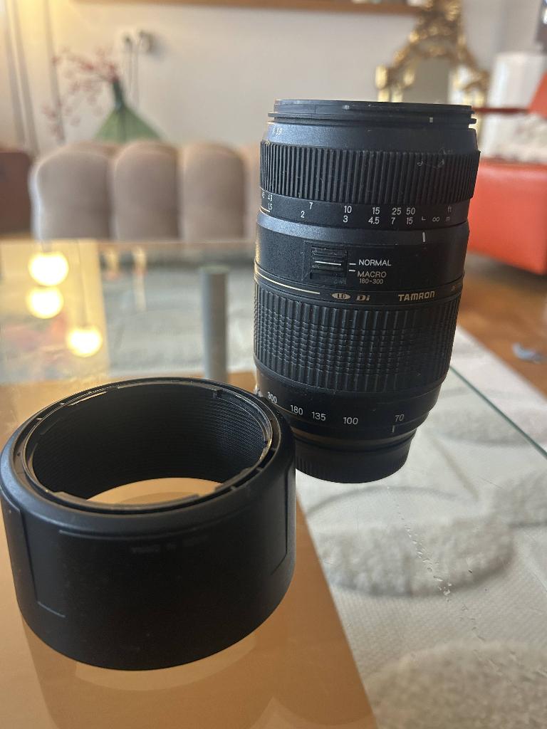 Objectif Tamron AF 70-300 mm f, TV, Hi-fi & Vidéo, Photo | Lentilles & Objectifs, Enlèvement ou Envoi, Comme neuf