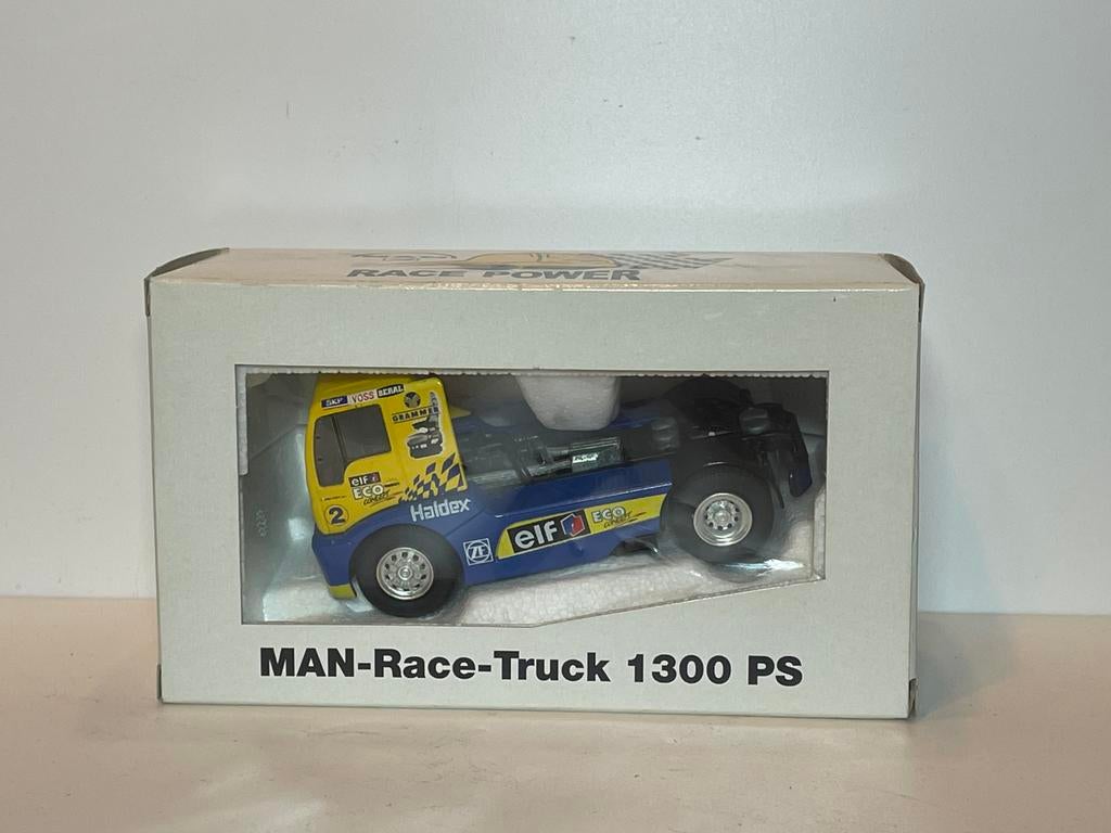 CONRAD MAN racetruck OVP 1:50, Enlèvement ou Envoi, Comme neuf, Bus ou Camion, Conrad
