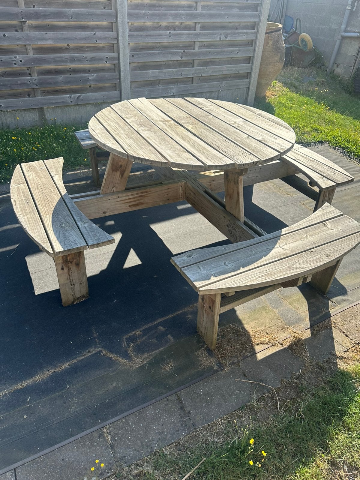 Picknicktafel, Enlèvement, Utilisé