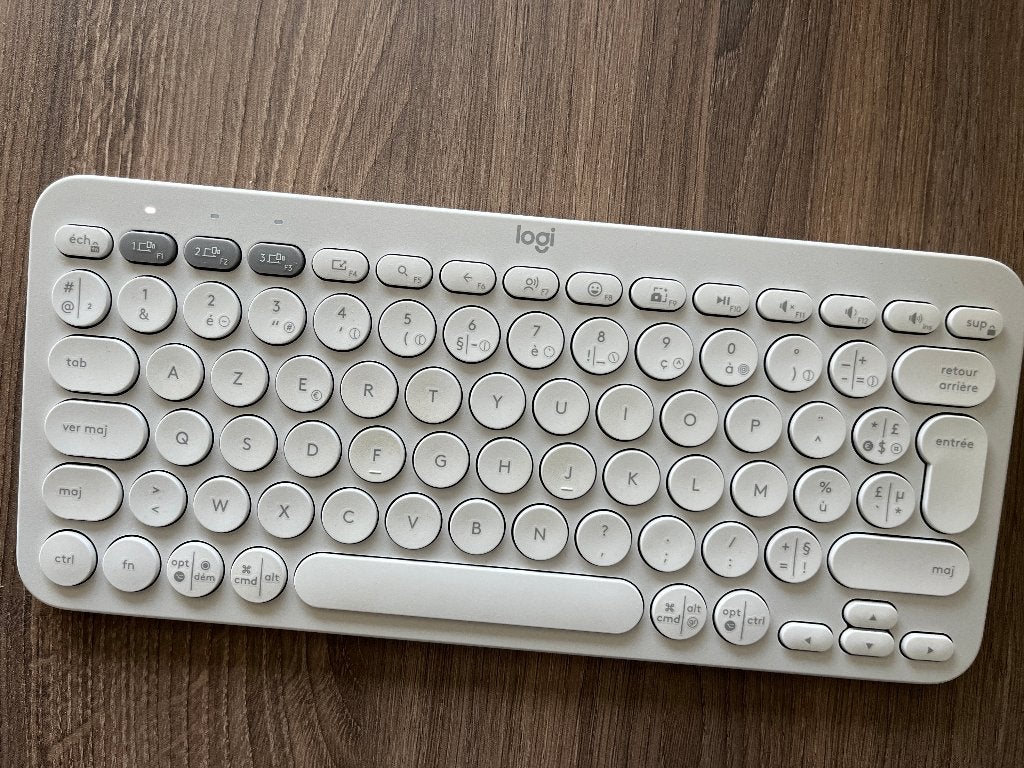 Logitech K380s Azerty blanc, Informatique & Logiciels, Enlèvement ou Envoi, Azerty, Comme neuf, Sans fil