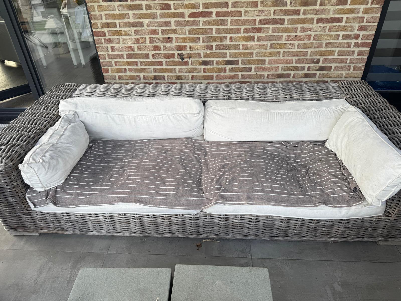 Tuinmeubilair van rotan - 3-zitsbank + 2 fauteuils, Ophalen, Zo goed als nieuw, Rotan, 3 zitplaatsen