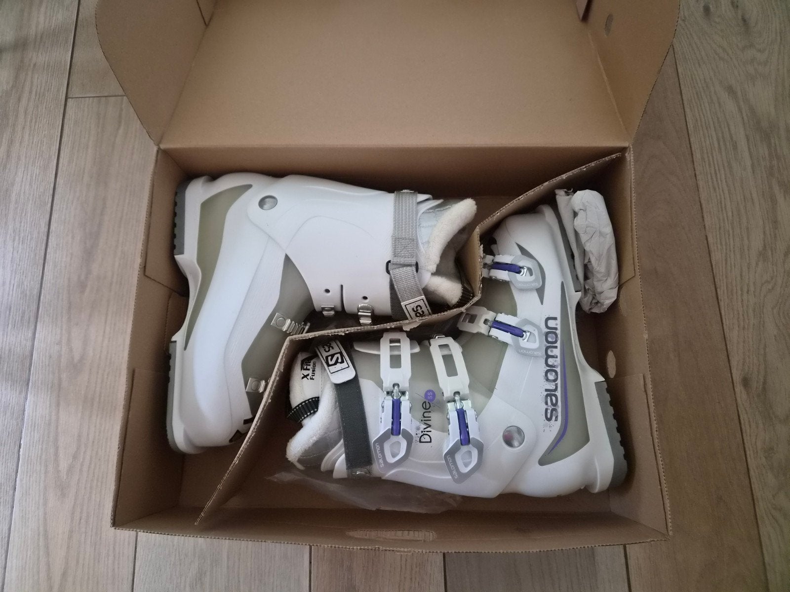 Chaussures de ski femme Salomon Divine 55 white crystal 42, Neuf, Salomon, Enlèvement, Chaussures