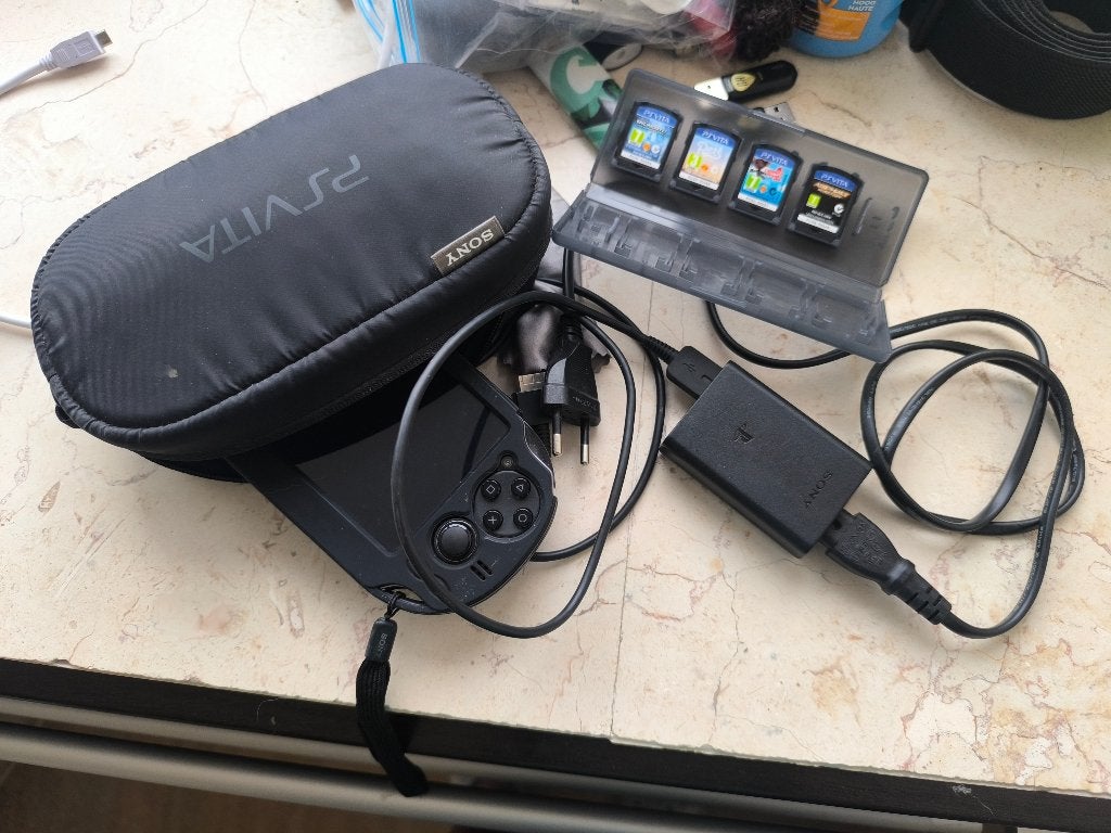PS vita, Games en Spelcomputers, Ophalen, Overige genres, 1 speler, Zo goed als nieuw