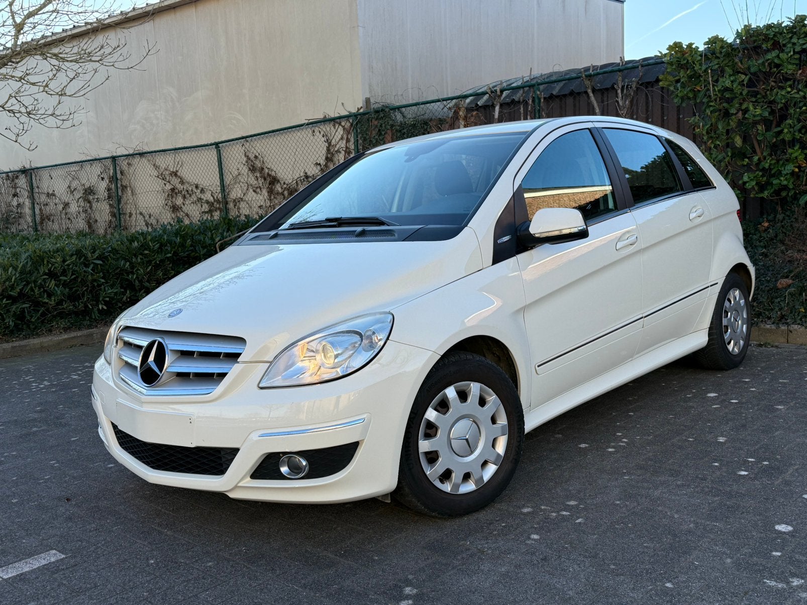 Mercedes B 160 benzine 87.000 km, Autos, Mercedes-Benz, Euro 5, Achat, Entreprise, Boîte manuelle