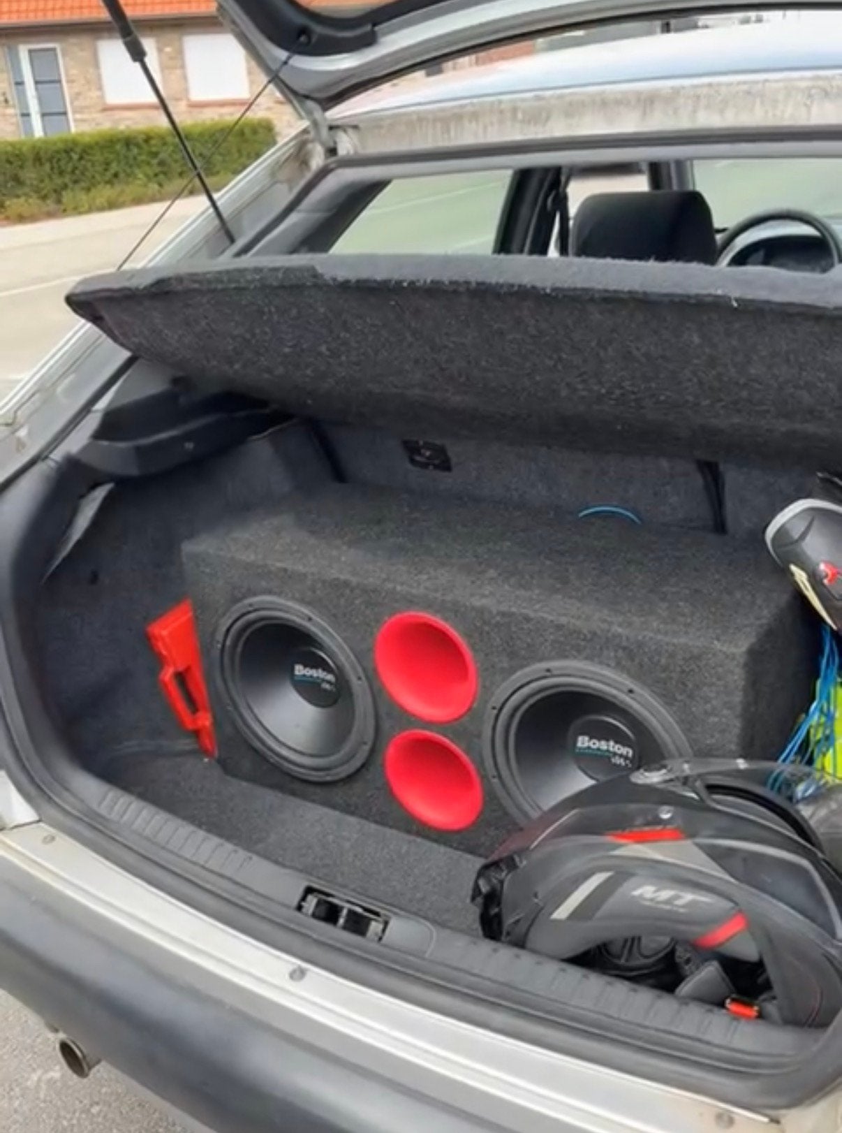 Dubbele subwoofer met versterker, Ophalen, Gebruikt