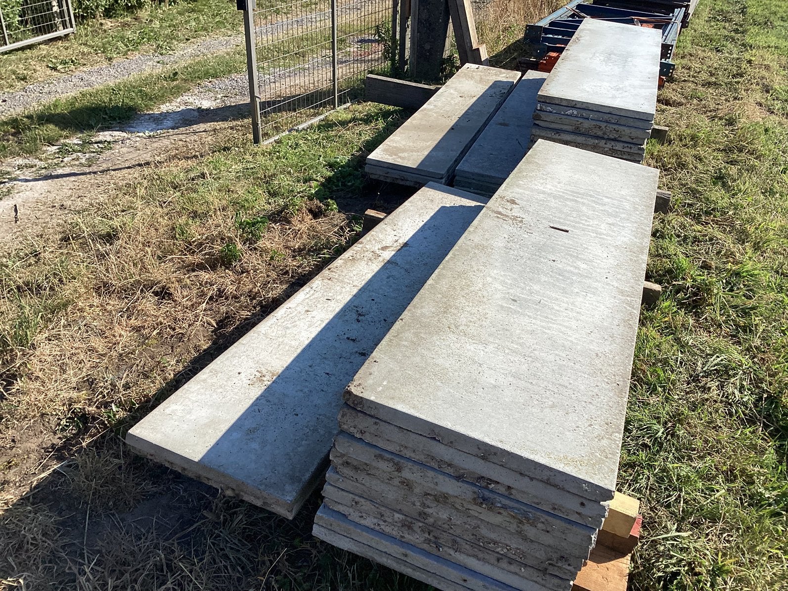 Betonplaten, Ophalen, Zo goed als nieuw