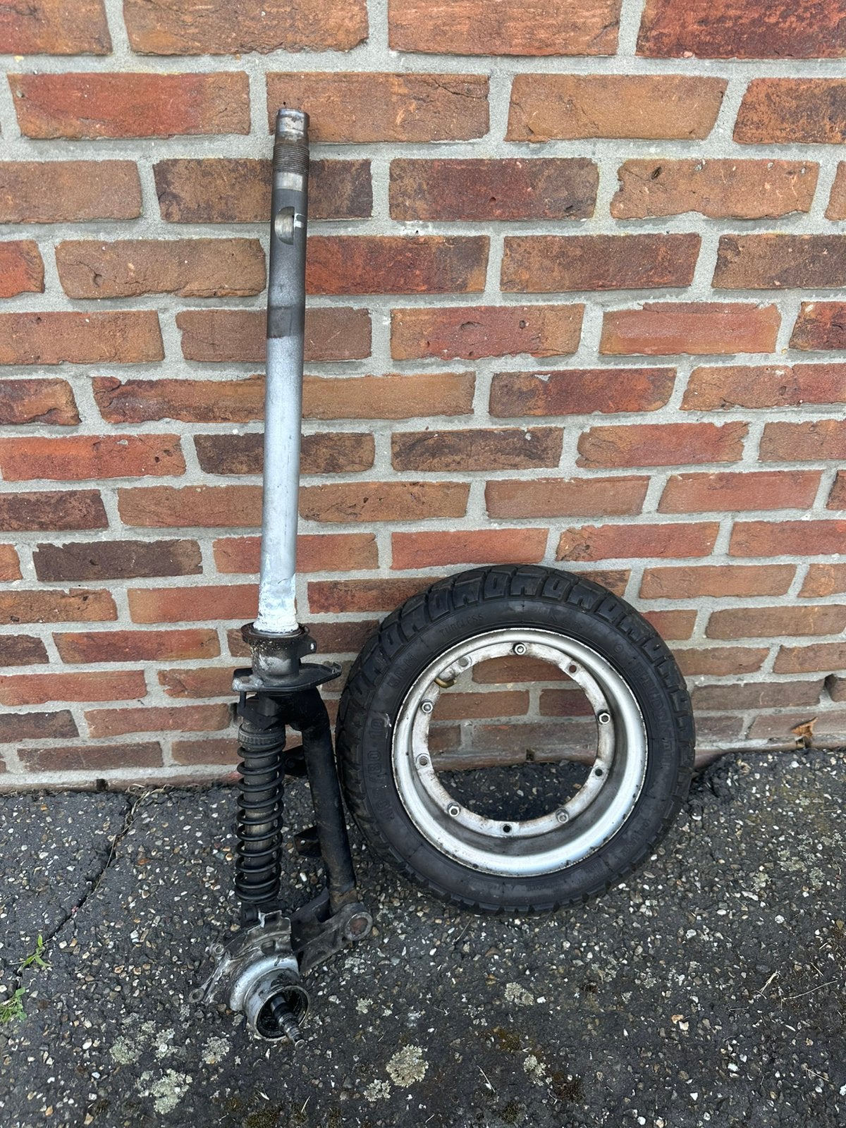 Voorvork + band piaggio SKR, Fietsen en Brommers, Brommeronderdelen | Scooters, Ophalen, Zo goed als nieuw, Piaggio