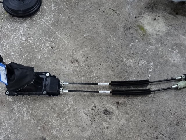MECANISME DE CHANGEMENT DE VITESSES Renault Clio IV (5R), Renault, Utilisé, Peter-Huppertz-Straße 5
51063  Köln, DE, Dialog.deutschland@renault.de