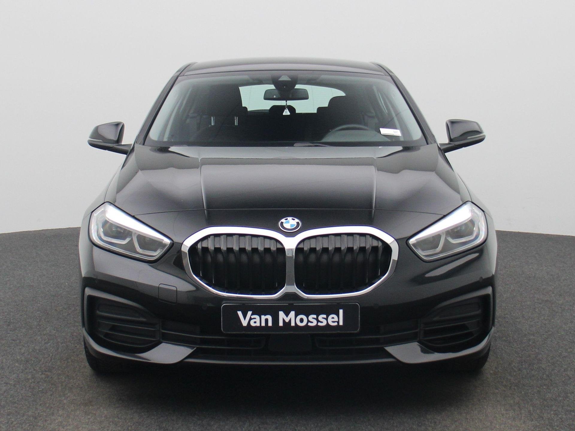 BMW 1 Reeks Hatch 116iA Carplay | Zetelverwarming | LED | Cr, Auto's, Gebruikt, 5 zetels, 3 cilinders, 133 g/km