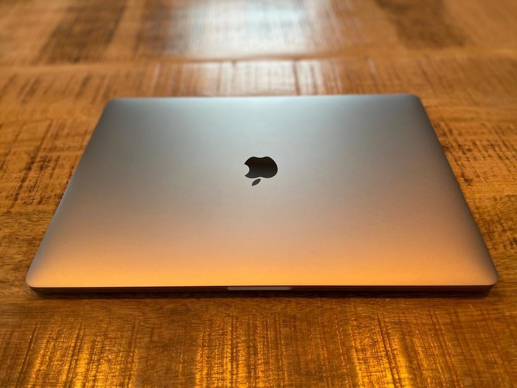 Apple MacBook Pro 15" 2019 – i7 32GB 512GB – Space Gray, Computers en Software, 2 tot 3 Ghz, 512 GB, Ophalen of Verzenden, Zo goed als nieuw