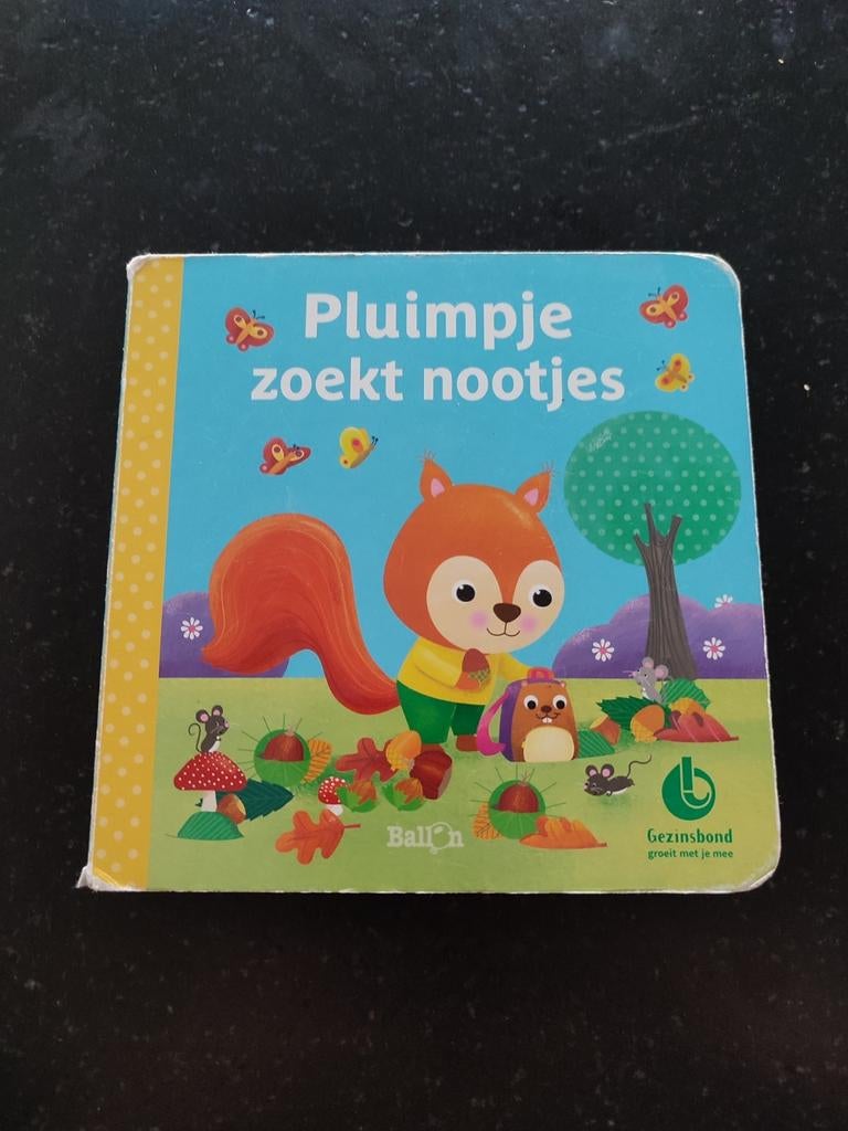Pluimpje zoekt nootjes (Gezinsbond), Ophalen of Verzenden, Gelezen